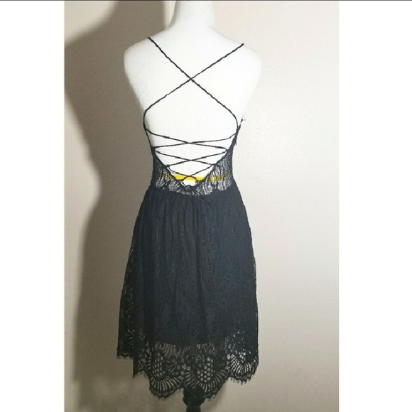 Black Lace Dress * - Picture 7 of 8
